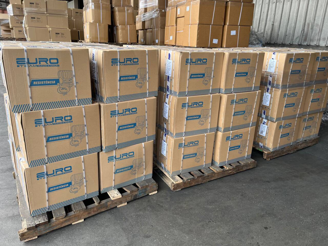 Warehouse staging & outbound inspection