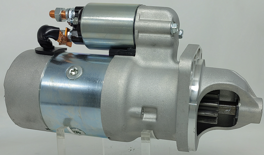 M93R103 ind&iacute;t&oacute;motor, a term&eacute;k oldaln&eacute;zete
